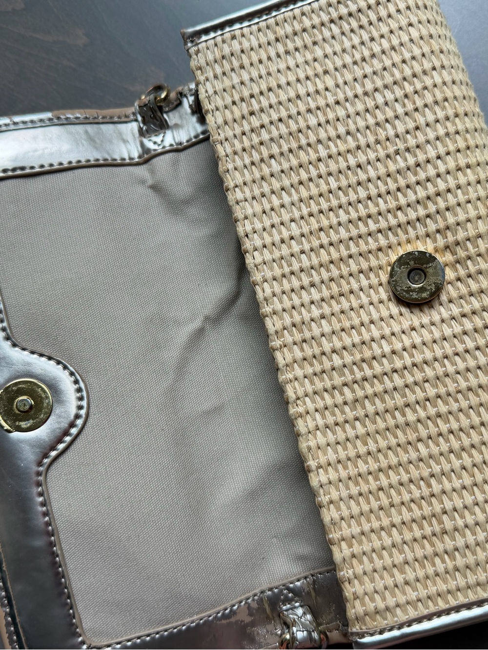Tory Burch Natural Woven Clutch/Crossbody with Metallic Gold Logo - Picture 3 of 10